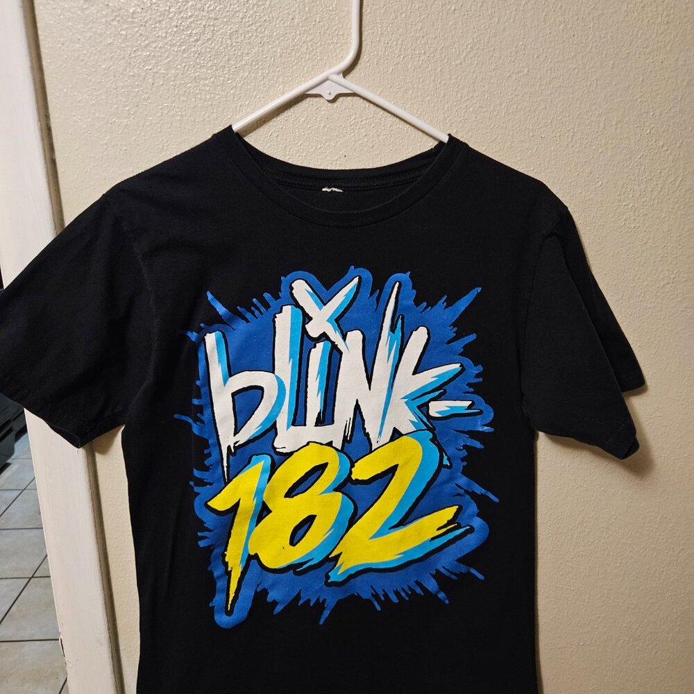 Blink 182 (Logo Splatter) Tee